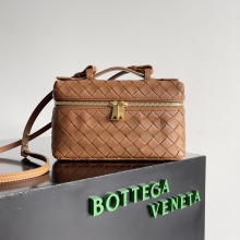 BOTTEGA VENETA台湾高仿葆蝶家女士小号编织皮革单肩斜挎包链条拉链