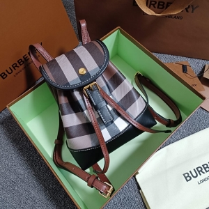 香港高仿Burberry巴宝莉桦木棕格迷你双肩包90276