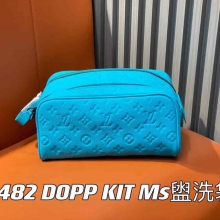 高仿女士手包M11482蓝色全皮压花洗漱包系列当季新款 DOPP KIT Ms盥洗袋 M44494