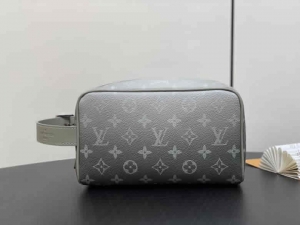 A货LV化妆包【原单精品】M11599灰色渐变 洗漱包化妆包系列 Locker Dopp Kit 盥洗袋